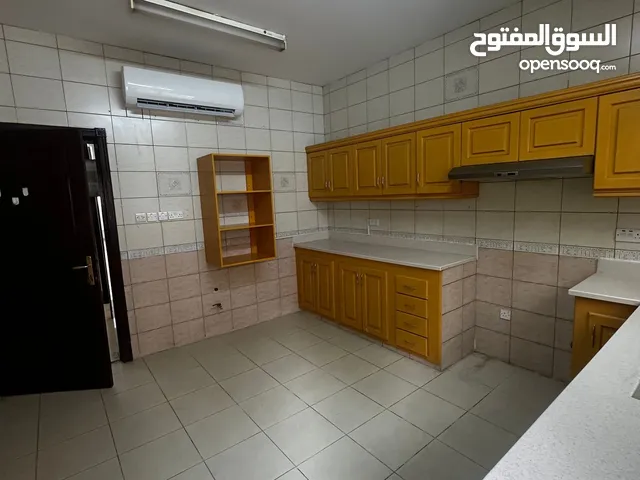 FOR RENT spacious villa located in MQ
