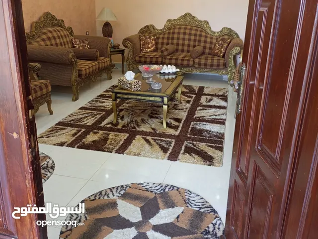 170 m2 5 Bedrooms Townhouse for Sale in Irbid Hawr