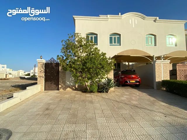 غرفة مفروشه راقيه للموظفات في الموالح الجنوبيه / شامل بدون عموله