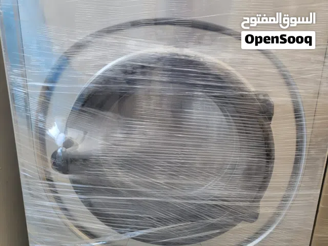 للبيع معدات غسيل جاف غسالات اوروبية مجففات امريكية  و معدات بخارية