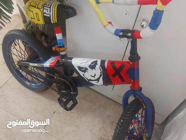 للبيع دراجه هوائيه شبه جديده استعملت لفتره وجيزه مرتين ثلاث فقط