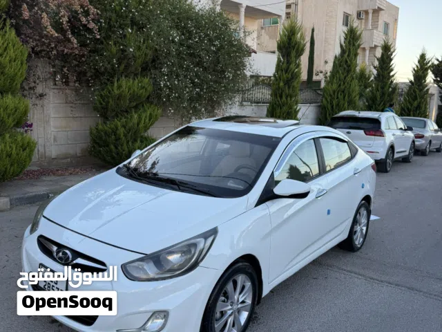 2013 Hyundai Accent Standard