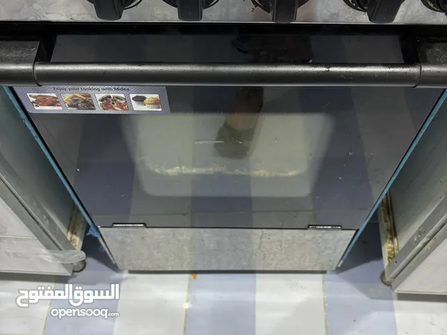 ثلاجتين كبيرة وصغيرة مع ميكرويف مع غساله وغاز للبيع بداعي السفر