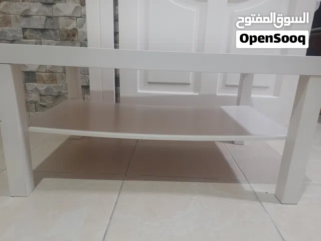 طاوله ايكيا ابيض