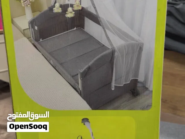 سرير اطفال