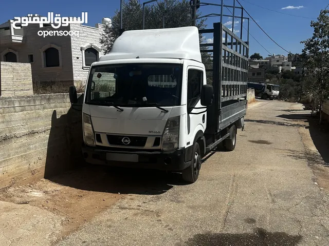 نيسان NT400