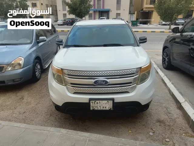 2015 Ford Explorer Standard