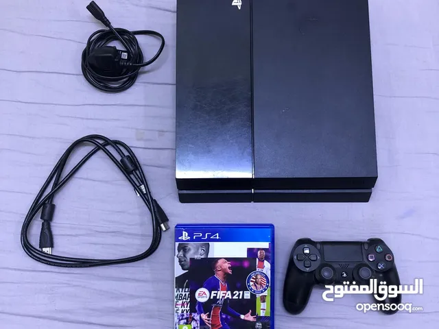 Ps4, 500 gb, works fine.