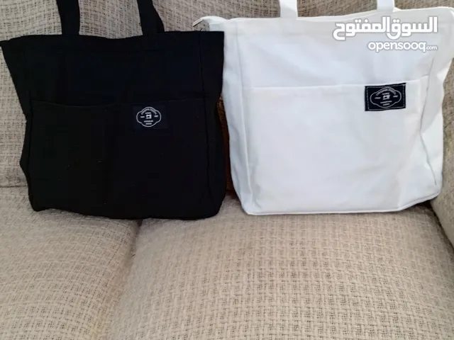 Other Hand Bags for sale  in Al Sharqiya