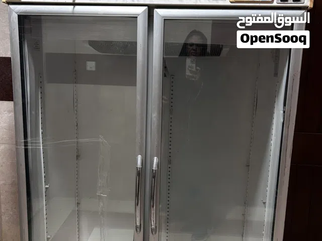 تلاجة براد عرض المشروبات الغازيه