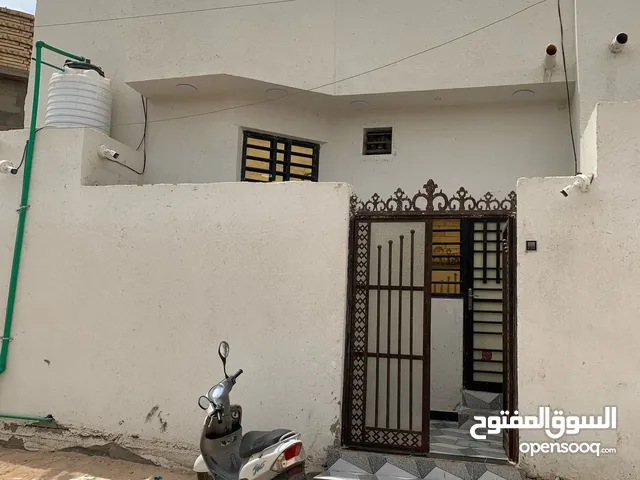 بيت للبيع مساحة 100 متر درجة اولى وبسعر مناسب
