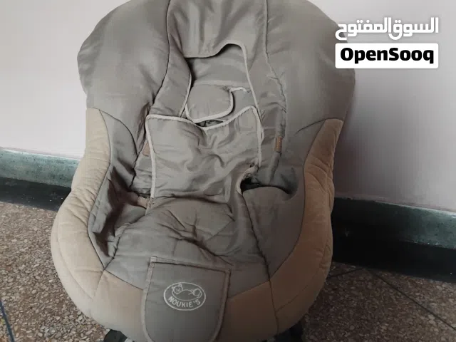 مقعد سيارة للاطفال