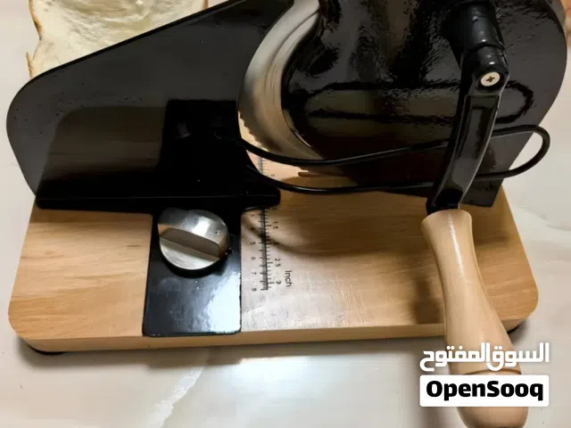 قطاعه للخبز يدويه ( للساوردو والتوست وغيره )