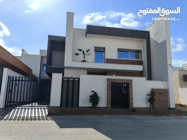 255m2 3 Bedrooms Villa for Sale in Tripoli Al-Serraj