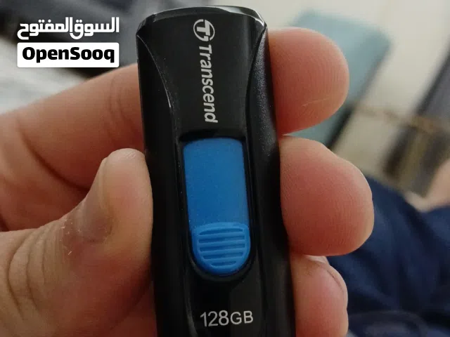 فلاش  128  قيقا شبه جديد للبيع