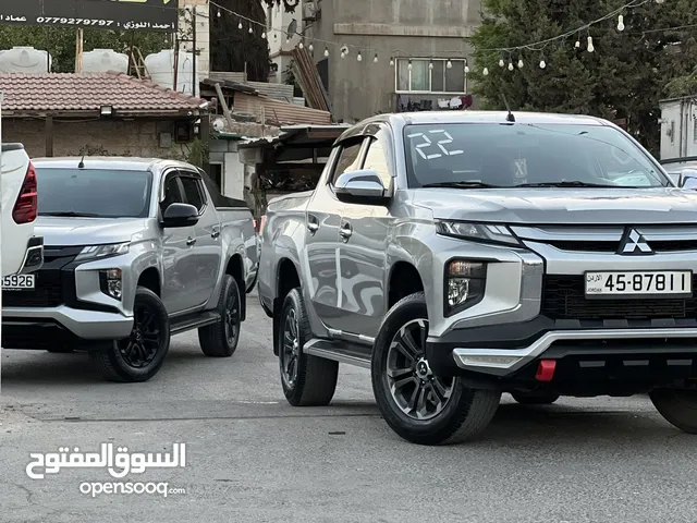 ميتسوبيشي سبيرتيرو2022 فحص كامل وله ملاحضه كراسي جلد ودفلك كرسي كهرباء مالك واحد من الشركه ممشى قليل