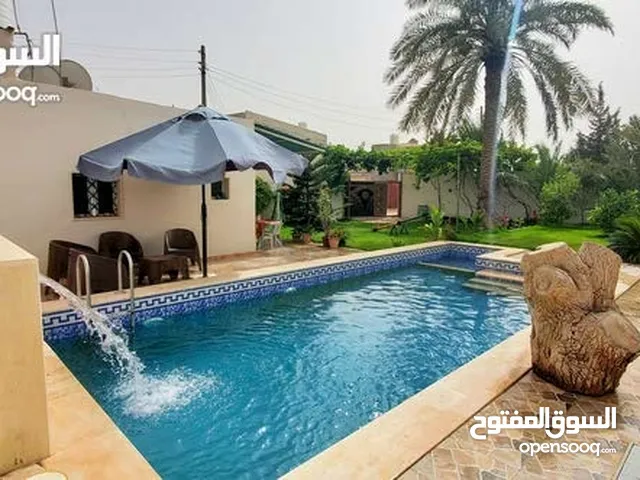 2 Bedrooms Chalet for Rent in Tripoli Al-Baesh