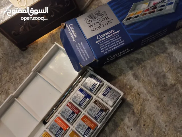 علبة ألوان مائية اصلية