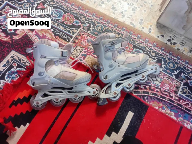 سكيت بناتي