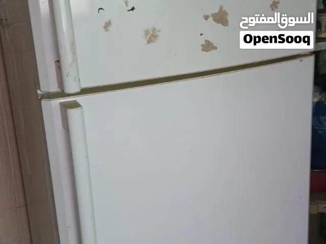 ثلاجه للبيع
