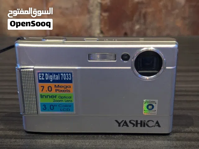 Vintage Yashica EZ Digital 7033 – 7.0MP Digicam The "Y2K Aesthetic" Essential Capture the nostalgic