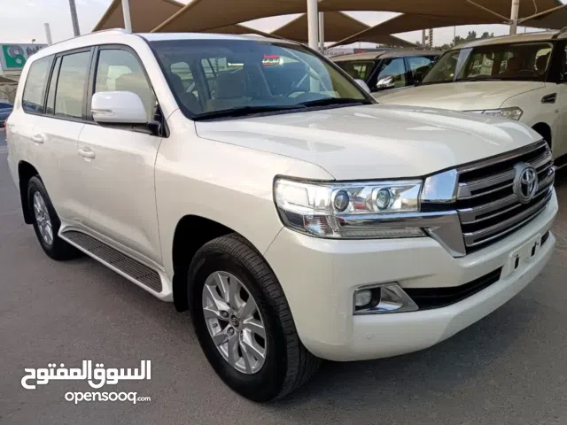 Used Toyota Land Cruiser in Sharjah