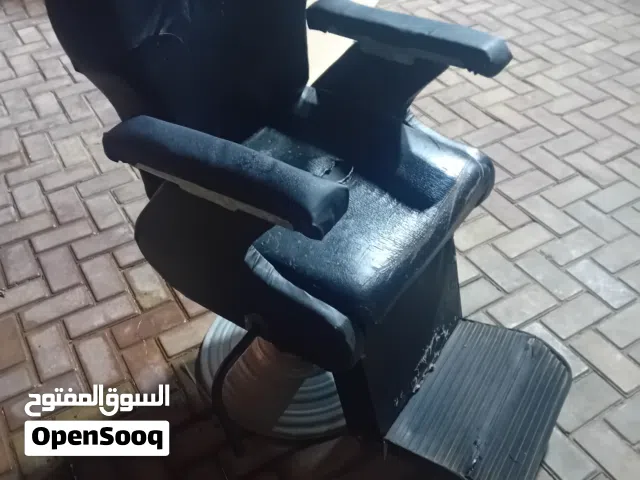 كرسي حلاق بيع بسعر حرق 200دل