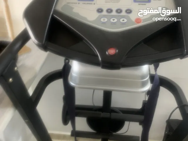 جهاز مشي حديث بحاله ممتازه استعمال4 اشهر فقط
