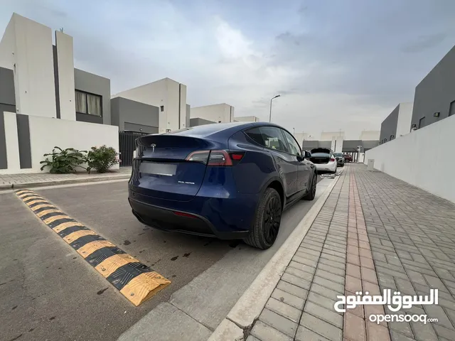 tesla model Y 2023 دبل ماطور long range جديده كلش بدون اي نقص