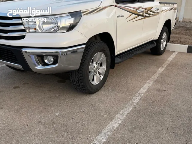 Used Toyota Hilux in Al Sharqiya