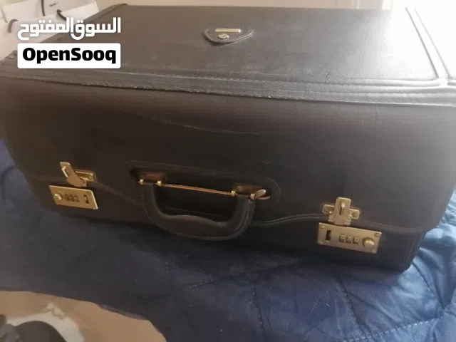 شنطة سامسونايت قديمه جدا
