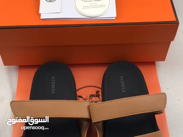 44 Casual Shoes in Al Ahmadi