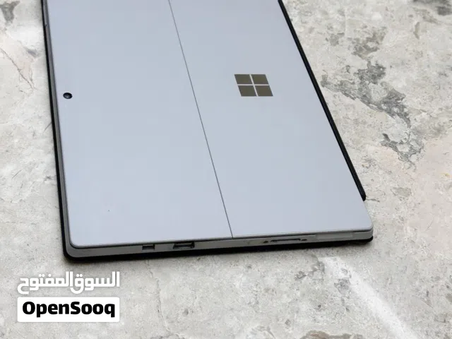 5 مايكروسوفت سيرفس برو    5 Microsoft Surface Pro