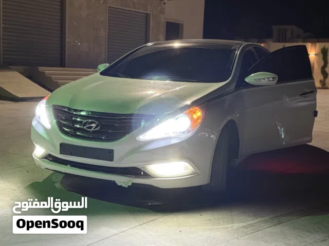 2011 هيونداي سوناتا GL Plus