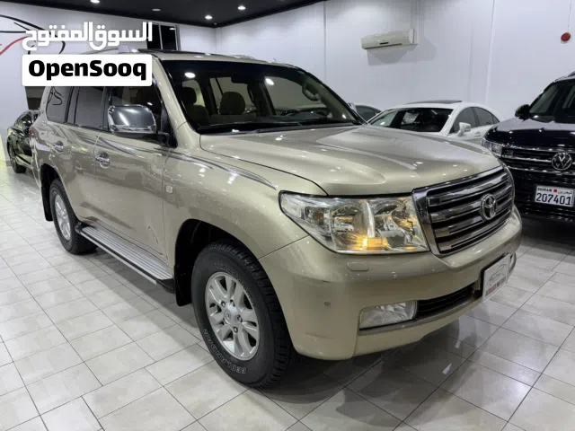 2011 TOYOTA LAND CRUISER GXR V8