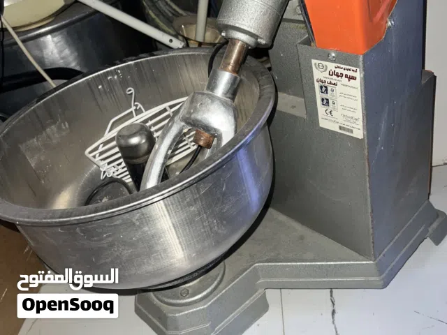 عجانة لتحضير عجين الخبز والكليجه وغيرها..