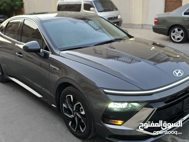 للبيع هيونداي سوناتا اوراق جمارك 2024 FOR Sale Hyundai Sonata full option 2024