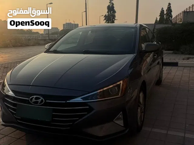 Used Hyundai Elantra in Dhofar