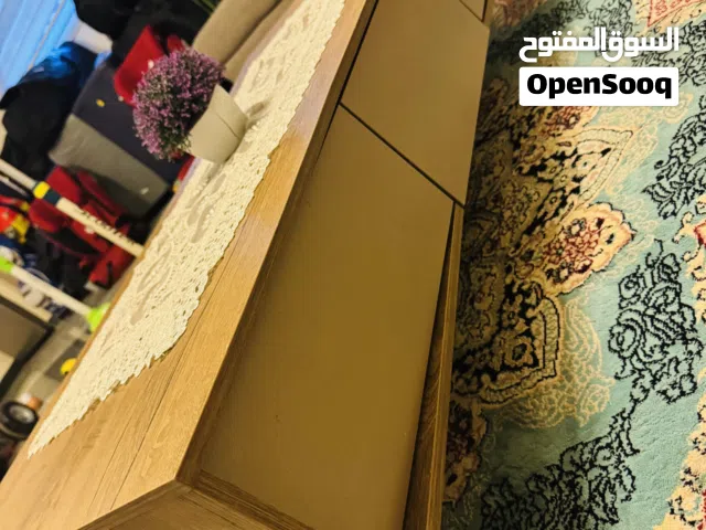 طاولة صالون