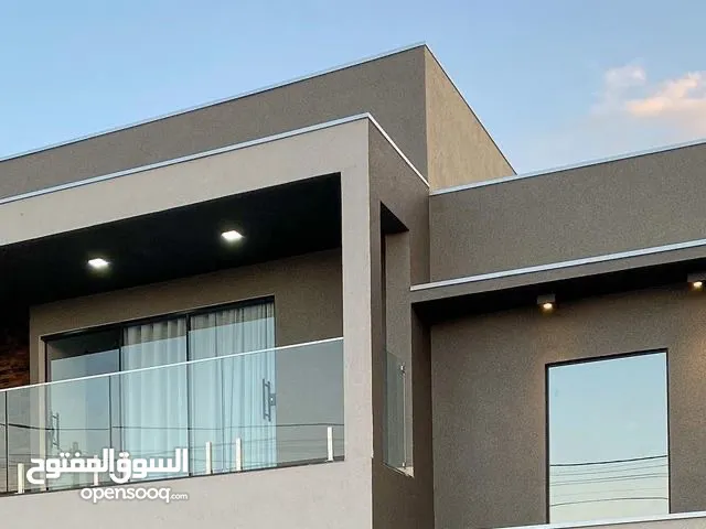 200 m2 4 Bedrooms Townhouse for Rent in Basra Tuwaisa