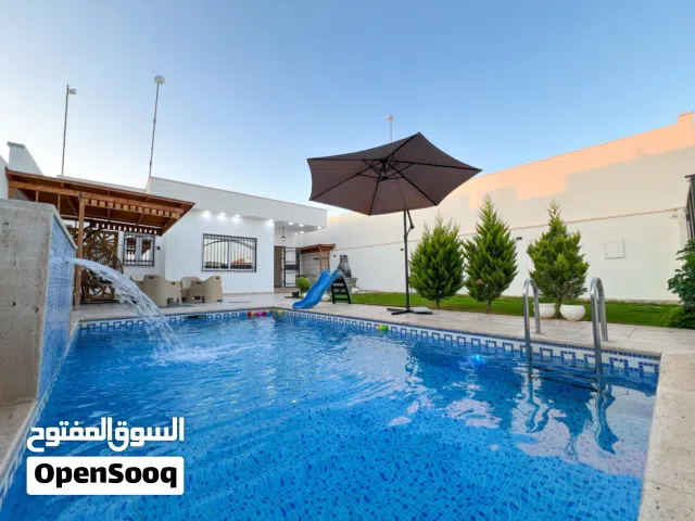 2 Bedrooms Chalet for Rent in Tripoli Al-Baesh