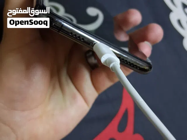ايفون xs max 256 gb مسكر الايكلاود للبدل على تلفون يكون كويس