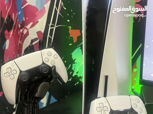 بلستيشن 5 بحالة نظيفة جدا PlayStation 5 in very good condition