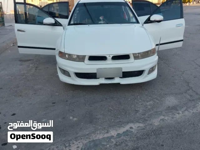 2005 ميتسوبيشي جالنت Standard