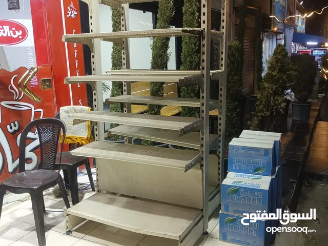 رفوف للبيع