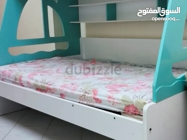 سرير اطفال للبيع
