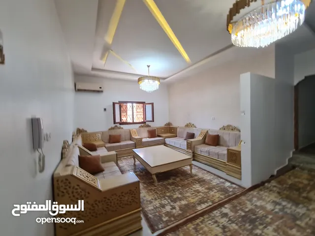 250 m2 4 Bedrooms Townhouse for Rent in Tripoli Wild Life Rd