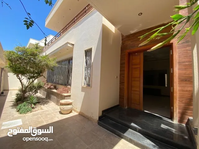 600 m2 3 Bedrooms Villa for Sale in Tripoli Al-Sabaa