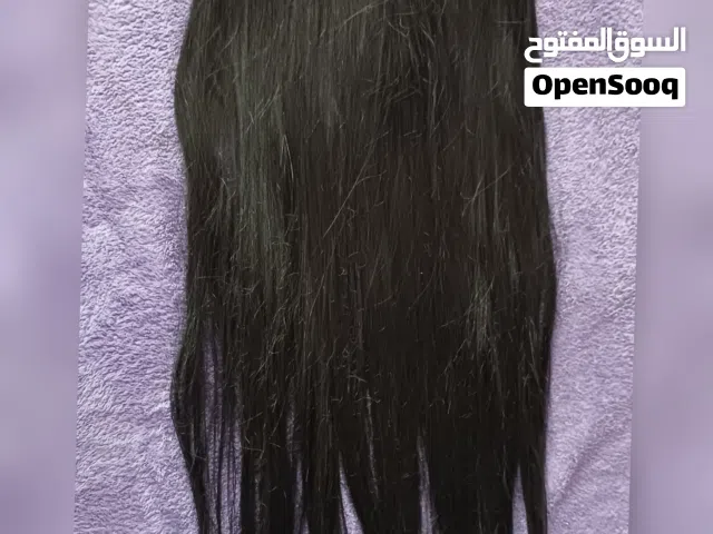 وصلة شعر اكستنشن لون اسود بحاله جديده مستعمله مره وحده فقط ،، الشعر ناعم خيلي طويل..................