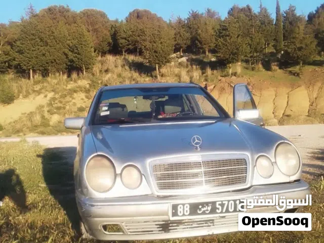 2000 Mercedes Benz E-Class E 240
